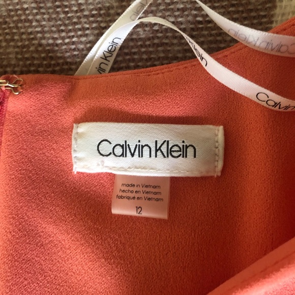 Calvin Kline NWT coral dress with bell sleeves - Picture 5 of 8